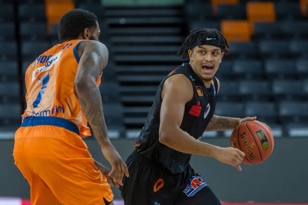 王牌续约谈 王牌续约谈