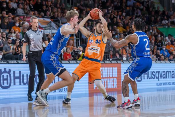 本文聚焦于 本文聚焦于