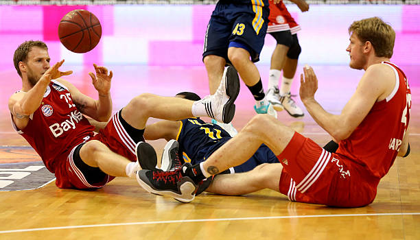 他的训练中 他的训练中